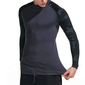 Servicios OEM de secado rápido sublimado para hombres Rash Guards Impreso personalizado Manga larga Ropa de fitness Hombres Rash Guard en MOQ bajo - Product Image 3
