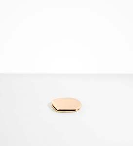 Plateau minimaliste en métal finition or pour bougies, bijoux, pièces de monnaie, table de chevet, accent décoratif, petit carré à bords arrondis - Product Image 5