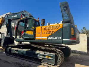 Excavatrice Hyundai 305LC-9T d'occasion, modèle 2022, moteur, boîte de vitesses, pompe, moteur et chenilles haute efficacité à vendre - Product Image 3