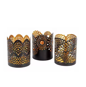 Bougeoir votif T-Light enduit de poudre d'or et noir fait à la main pour la décoration de Noël - Product Image 1