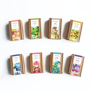 Coffret de 3 diffuseurs de parfum Even Day en verre, incluant un diffuseur de parfum pour tissus et un diffuseur de parfum pour voiture - Product Image 5