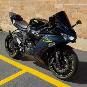 ข้อเสนอราคาขายส่ง ปี 2024 รถมอเตอร์ไซค์สปอร์ตไบค์ Kawasaki Ninja ZX6R 636 ซีซี สำหรับขาย - Product Image 2