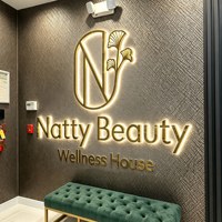 Enseignes LED personnalisées pour entreprises, conception de logo 3D, lettres LED 3D, lettres en relief LED pour logo mural de salon de beauté et de coiffure