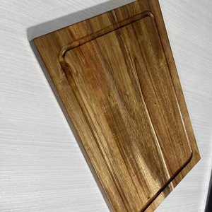 โรงงานผลิตเขียงไม้กระถินเทศ งานฝีมือคุณภาพ สำหรับเสิร์ฟพิซซ่า เหมาะสำหรับผู้ขายออนไลน์ ใช้สำหรับหั่นและเสิร์ฟ - Product Image 1