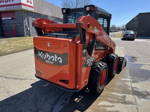 Minicargadora delantera usada 2023 Kubota SSV65 con bomba hidráulica MOOG a la venta - Product Image 4