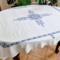 Ensemble de nappes et de serviettes de table vintage en coton tissé brodé, écologiques et personnalisables |   Point de croix moderne, style cottage chic pour mariage