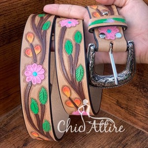 Nuevo cinturón de cuero mecanizado hecho a mano de alta calidad para mujer, cinturón de cuero de vaca genuino personalizado con patrón Floral y hojas rosas occidentales - Product Image 1