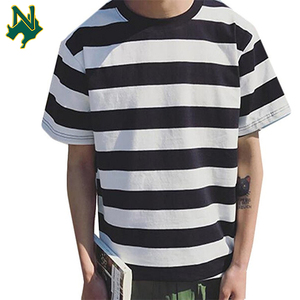 Wholesale striped <b>t</b>-<b>shirt</b> <b>men</b> Lightweight Hip Hop <b>curved</b> <b>hem</b> tee Hipster summer fashion custom logo Blank <b>T</b>-<b>shirt</b> for <b>men</b> - Product Image 4