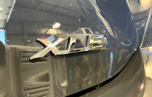 Auto Usado Toyota Camry XLE Sedán, LISTO PARA ENVIAR - Product Image 5