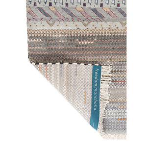 Tapis en laine et soie de bambou noué à la main à motif géométrique bleu Freedom Manchaha pour la décoration de la maison et du salon - Les-8359 - Product Image 5