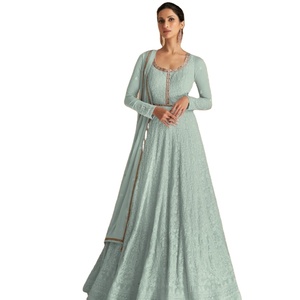 Mayorista Heavy Georgette con trabajo de bordado y trabajo de secuencia Vestido de lujo semi cosido para mujeres venta en línea - Product Image 1