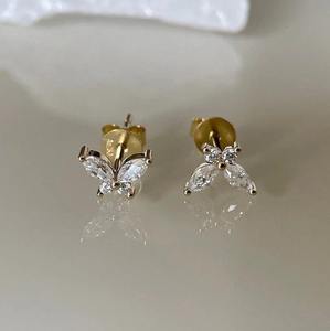 Pendientes de Botón de Diamante Cultivado en Laboratorio con Certificación IGI, Corte Marquesa y Redondo, VVS, con Oro de 14k, Edición Limitada, a Precio de Mayoreo - Product Image 5