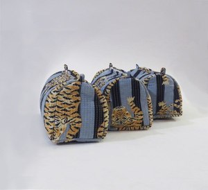 Bolsas de cosméticos acolchadas, Juego de 3 bolsas de maquillaje, organizador de viaje, neceser con estampado de Tigre, regalo para ella - Product Image 3