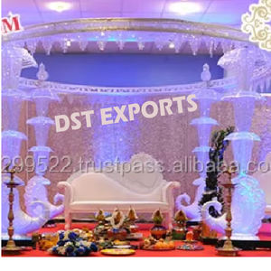 Increíble Mandap de Cristal con Diseño de Pavo Real para Bodas Indias, Elegante Mandapam de Cristal para Bodas en Nueva Zelanda - Product Image 1