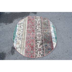 Classic <b>Red</b> and Green Wool Rug 3.6 X 3.6 ft Braided Flat Weave for Hallway Rectangle Room Size with <b>Latex</b> Backing - Product Image 1