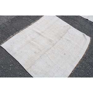 พรมตุรกีขนาด 5x4.2 ฟุต, พรมวินเทจ, พรมขนสัตว์ลายดอกไม้สีขาว - Product Image 4