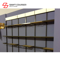 Barre de suspension murale perforée Swift Courser en bois de fer, 24 pouces, avec revêtement blanc thermolaqué, pour chaussures de sport, idéale pour garage