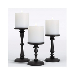 Bougeoir en métal au design haut de gamme, parfait pour les anniversaires de mariage ou la décoration intérieure luxueuse de tous les jours - Product Image 4