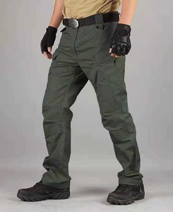 Pantalons et pantalons pour hommes cargo avec logo personnalisé Vente en gros de vêtements de plein air de haute qualité - Product Image 3