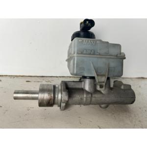 ปั๊มเบรคเรโนลต์มาสเตอร์ 3rd ซีรีส์ 8200245034 G9UA6 ดีเซล 2464 (03>10) - Product Image 2