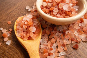 Venta al por mayor de sal rosa del Himalaya de Vietnam Calidad superior a granel para aplicaciones culinarias y de tallado de salud - Product Image 3