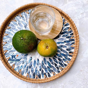 ถาดเสิร์ฟขนมแม่มุกพร้อมกรอบหวายสำหรับชุดน้ำชาและโต๊ะอาหาร - Product Image 1