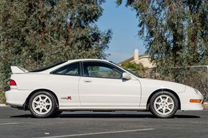 Gran Oferta: Acura Integra Type R Coupé 1998, Listo para Enviar - Product Image 3