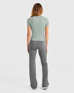 Compagnon de logo personnalisé en gros pour l'entraînement et les vêtements décontractés notre T-shirt sculpte Top vente Running Fitness Slim Fit T-shirts - Product Image 4