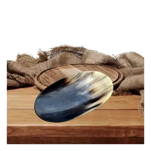 Bols de printemps Superbe vaisselle décorative classique faite à la main. Bol rond en corne en céramique, bols de chef-d 'œuvre polis et sculptés - Product Image 1