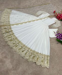 Belle conception de boutique de style arabe Gharara décontracté longue fourche blanche style noir deux pièces - Product Image 3