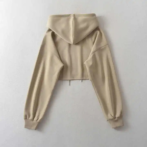 Ensemble sweat-shirt et crop top personnalisés pour femmes avec impression en relief, design de logo personnalisé, impression de haute qualité, crop top pour femmes - Product Image 3