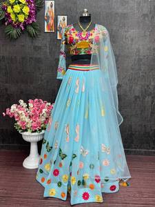 LEHENGAS CHOLI DE MARIAGE EN SOIE GEORGETTE FABZONE DESIGNER AVEC DUPATTA EN FILET ET TRAVAUX RICHEMENT DÉCORÉS - Product Image 6