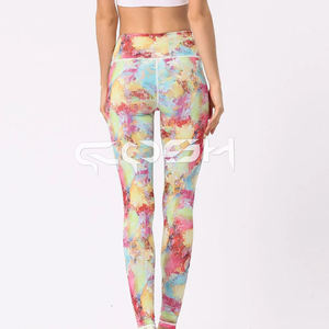 Nouveau fournisseur de leggings pour femmes d'impression par transfert de chaleur du Pakistan - Product Image 3