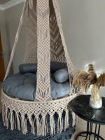 Grand hamac en macramé moderne chaise balançoire suspendue bohème en coton tissé à la main de haute qualité chaise balançoire adulte vivant