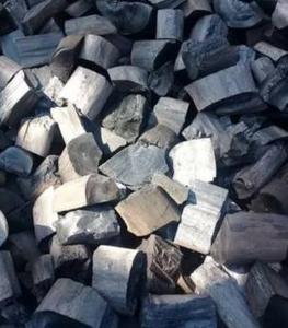 Carbón de leña Vietnam Cassia con largo tiempo de combustión y bajo contenido de cenizas para cocinar limpio - Product Image 4