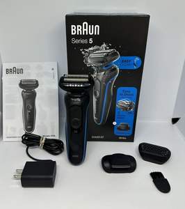 Afeitadora eléctrica Braun Series 5 5018S para hombres, afeitadora de lámina recargable en seco/húmedo con soporte de carga, lavable con batería - Product Image 2