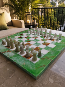 Tablero de Ajedrez de Ónix Verde Ecológico Hecho a Mano de 18"X18", Decoración Moderna para el Hogar, Tablero de Mesa Resistente para Exteriores, Artesanía Tradicional de Agra - Product Image 4