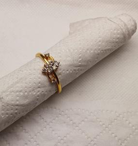 Bague en or jaune 14 carats de qualité supérieure avec grappe de diamants floraux, plaquée rhodium, bijoux raffinés intemporels, cadeau de mariage pour femme certifié - Product Image 1