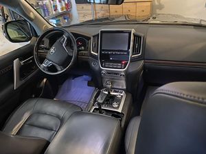 USED LHD/RHD 2016 <b>TOY</b> OTA LAND CRUISER - Product Image 3