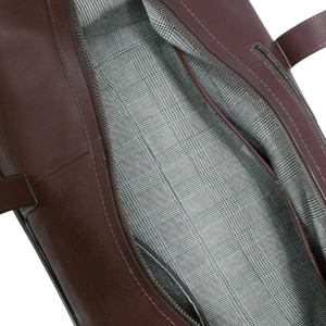 Sac de sport en cuir de luxe marron pour hommes Design élégant et portable Look de qualité supérieure Doublure en toile de haute qualité - Product Image 5