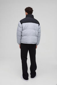 Chaqueta acolchada de invierno para exteriores con relleno grueso y cálido, forro suave y diseño cómodo y duradero. - Product Image 4