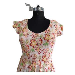 เดรสยาวผ้าฝ้ายทอมือลายดอกไม้พิมพ์ลายธรรมชาติสำหรับผู้หญิง พร้อมดีเทลสม็อคกิ้งแบบไร้แขน - Product Image 3