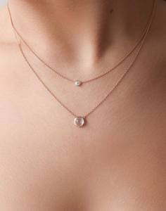 Collier élégant à double rangée en or avec pierres serties, disponible à prix de gros. - Product Image 1