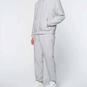 Nuevo Conjunto de Pantalones y Chaqueta Deportiva Ajustada, Elegante, Cómoda, de Alta Calidad, 100% Poliéster, Transpirable, para Uso Casual de Invierno, OEM - Product Image 1