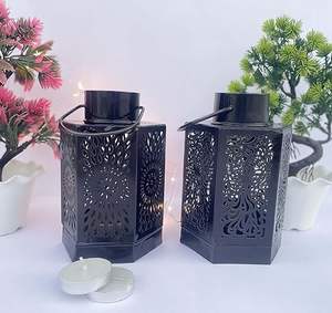 Bougeoir antique en fer noir Hexa, ensemble luxueux suspendu de Noël fait à la main avec bocal en verre personnalisé pour la décoration intérieure des mariages - Product Image 1