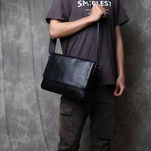 Nouveau sac de sangle de poitrine étanche de concepteur noir voyage sac à bandoulière léger polyvalent pour hommes pour un usage quotidien - Product Image 2