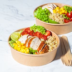 Tazón Redondo de Papel Kraft con Tapa para Ensaladas, Sopas y Fideos, Personalizable con Logotipo, para Llevar - Product Image 5