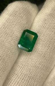 Esmeralda Zambiana Natural Verde Intenso de Primera Calidad, TALLA OCTAGONAL. - Product Image 3