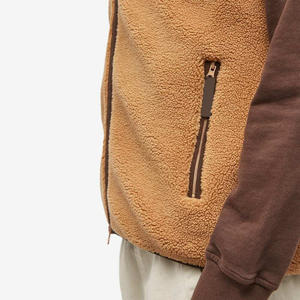 Gilets en polaire à fermeture éclair complète pour hommes avec impression et broderie d'étiquette de logo personnalisé pour la randonnée, vêtements de travail et uniformes en plein air - Product Image 4