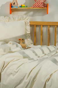 Set di copripiumino 3 pezzi in cotone organico morbido e traspirante modello Vintage biancheria portatile per bambini culla con volant per il sonno dei bambini - Product Image 6